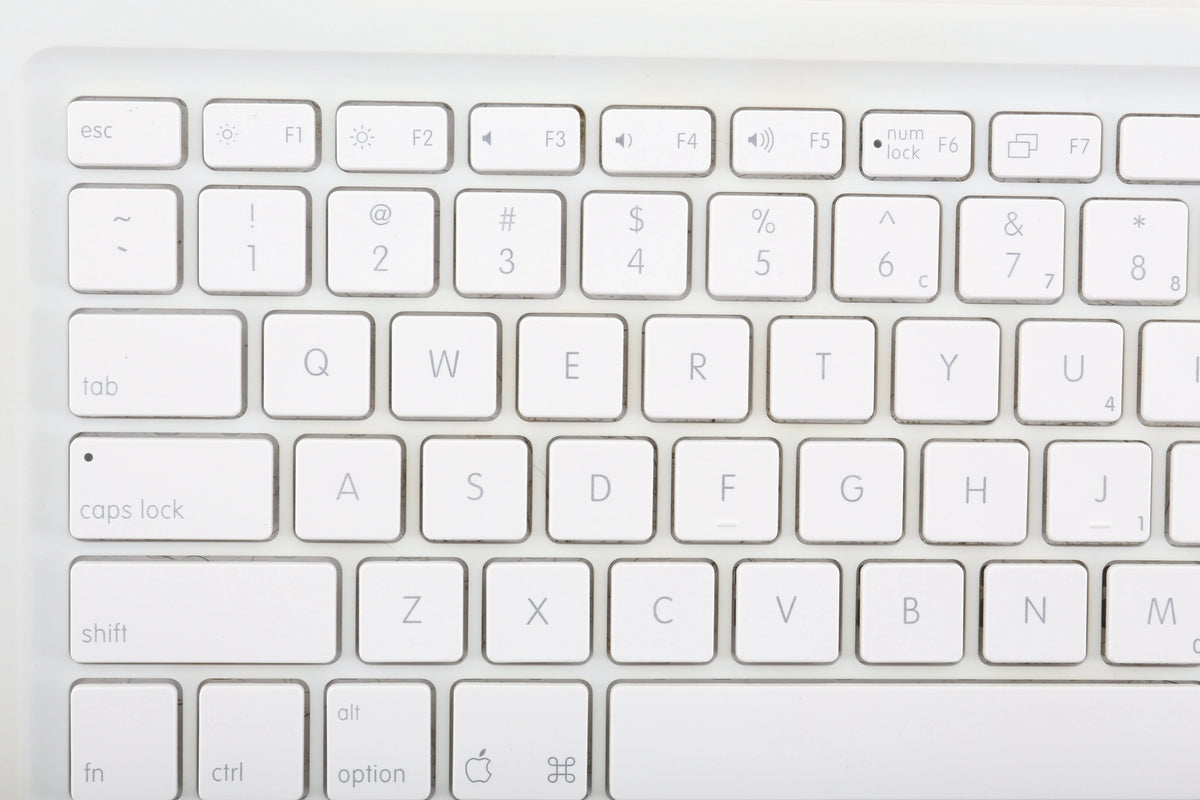 13" MacBook Top Case Keyboard Track Pad A1181 Fits All 06 & early-mid 07 AVG CND