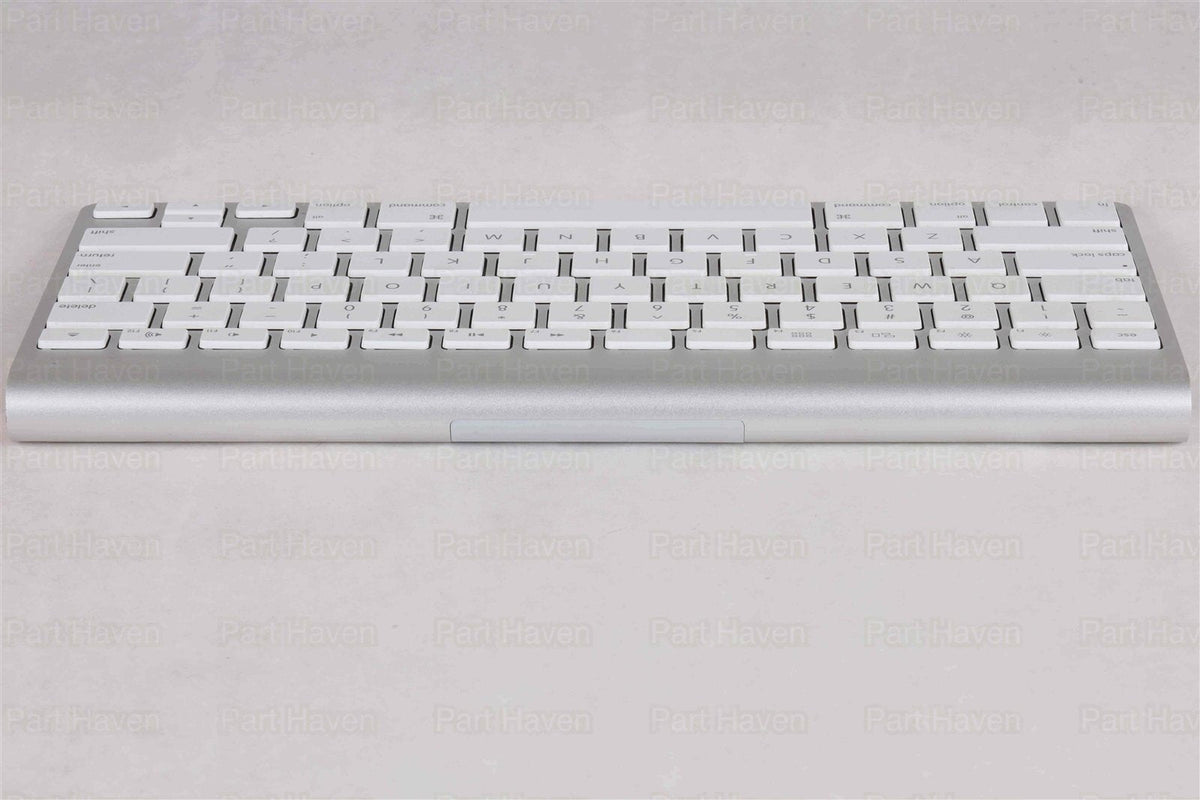 Apple Wireless Bluetooth Keyboard || A1314 || MC184LL/A || 2 AA Batteries Needed