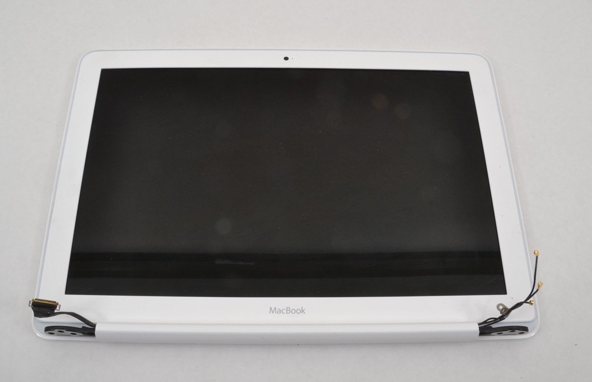 Apple 13 inch Macbook Unibody A1342 Complete Screen Module 661-5443 Grade -B-