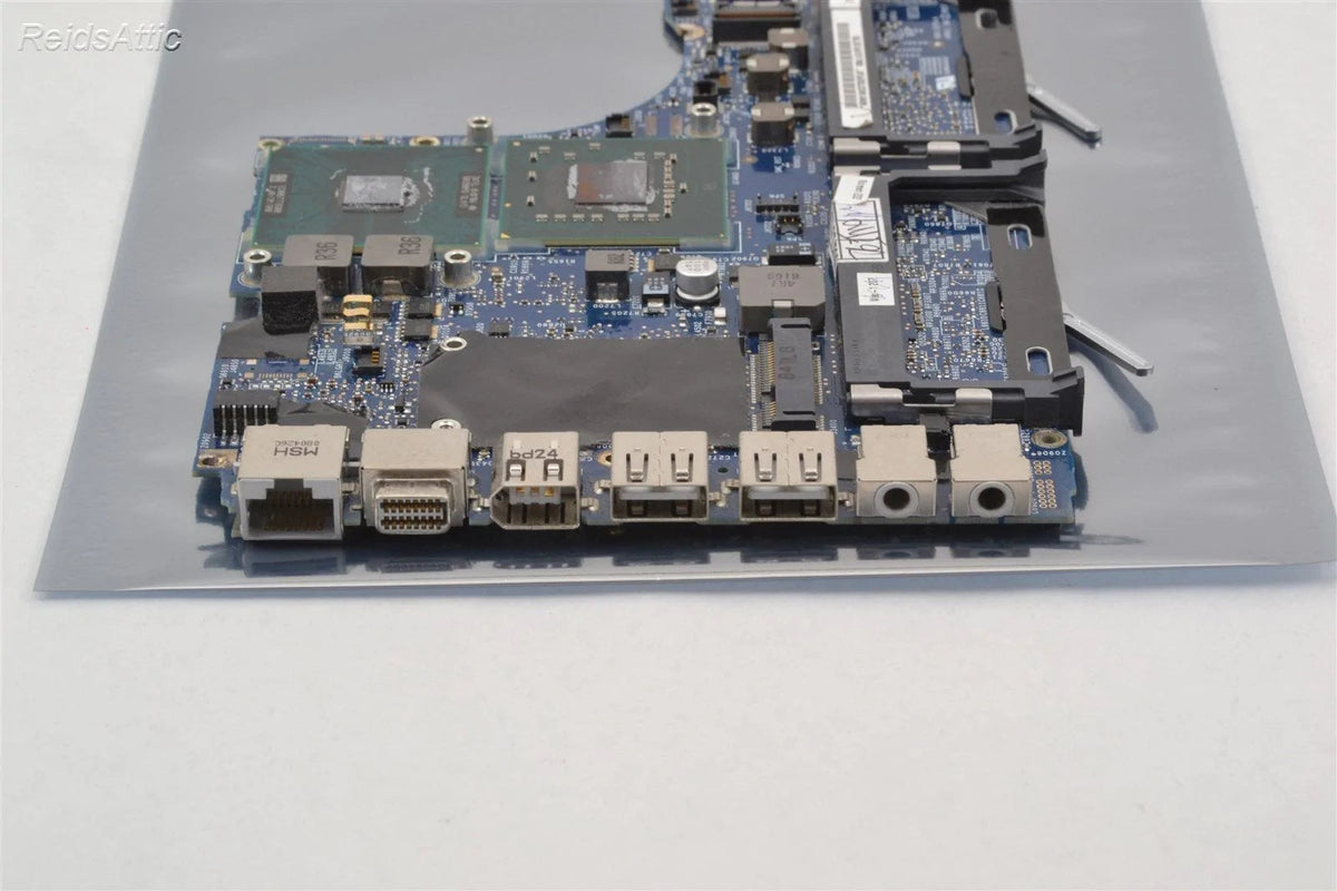 Apple Macbook 13" A1181 2008 MB403LL/A 2.4GHz Logic Board 820-2279-A