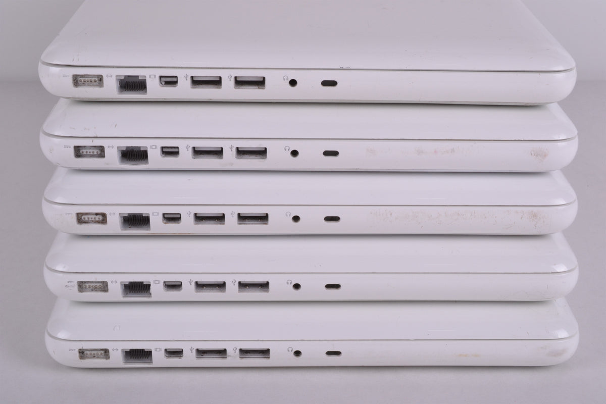 13&quot; MacBook Unibody (White) 2.4GHz 250GB HD 4GB RAM MC516LL/A A1342 2010