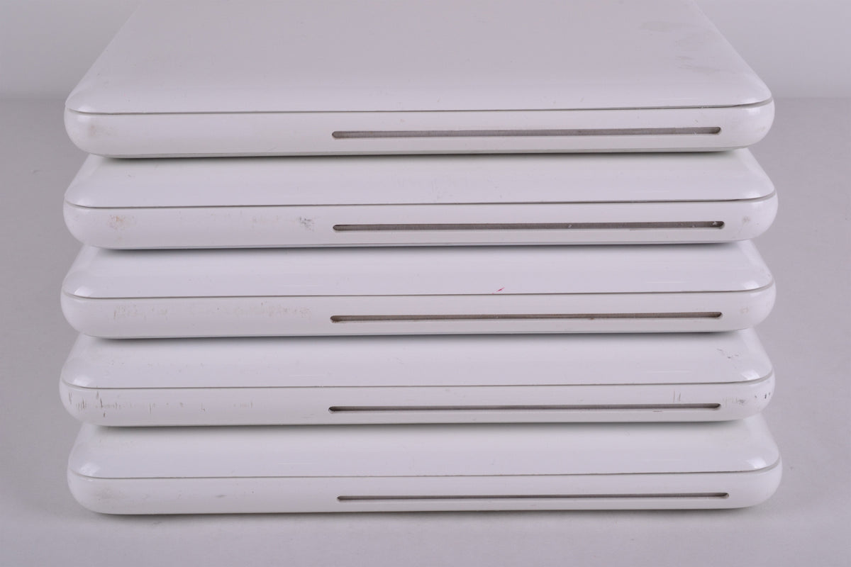 13&quot; MacBook Unibody (White) 2.4GHz 250GB HD 4GB RAM MC516LL/A A1342 2010