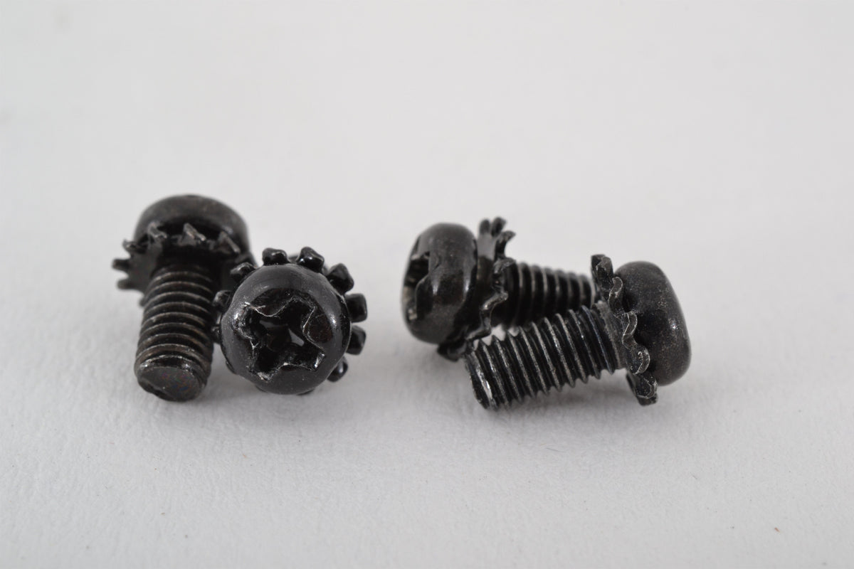 Apple Mac Pro Logic board Case Screw's (QTY-4) fits A1186 years 2006 2007 2008