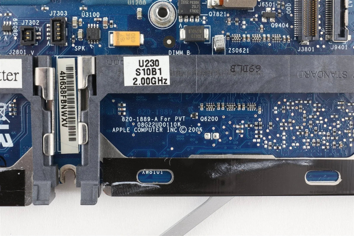 APPLE 13&quot; A1181 MACBOOK MA255LL/A 2.0GHz Core Duo Logic Board T2500 820-1889-A