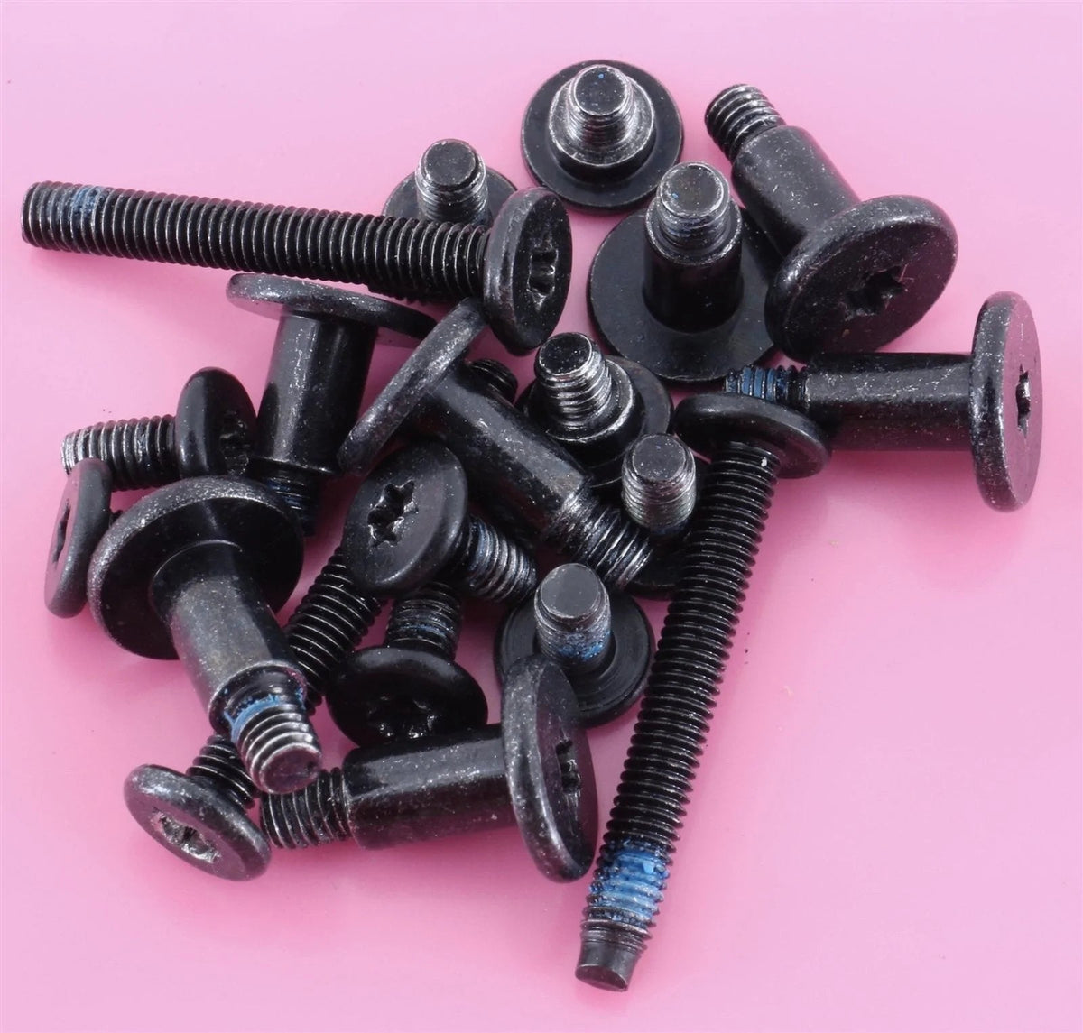 iMac 27" A1419 Late-2012 - Misc Screw's & Hardware (HDD Screws Not Included)