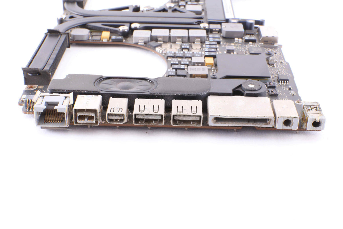 15" MacBook Pro A1286 MD035LL/A Early 2011 Logic Board 2.3 Ghz I7 GPU AMD 6750
