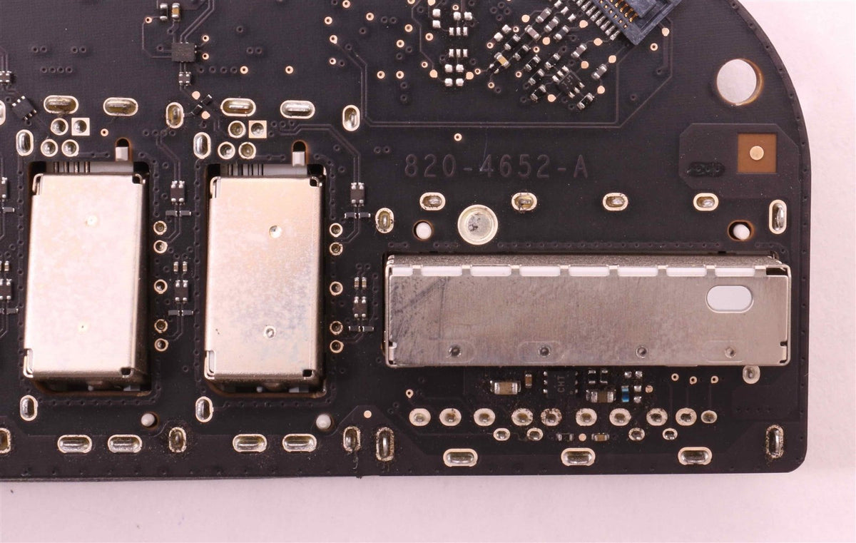 iMac 27&quot; A1419 Late 2014 Logic Board W/ 2 GB AMD Radeon R9 M290X GPU *NO CPU*