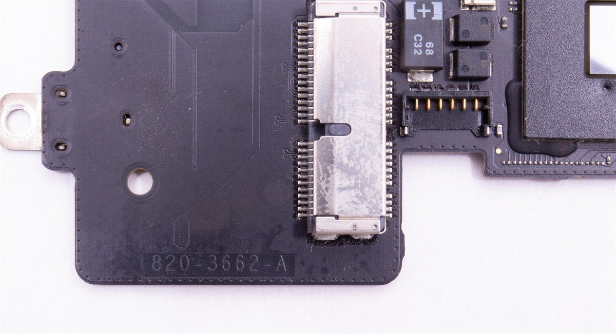 15" MacBook Pro Retina Late 2013 Logic Board i7 2.0GHz 8GB Ram (IG)