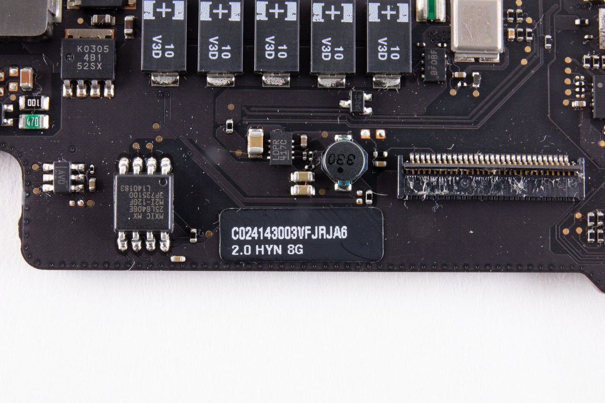 15" MacBook Pro Retina Late 2013 Logic Board i7 2.0GHz 8GB Ram (IG)