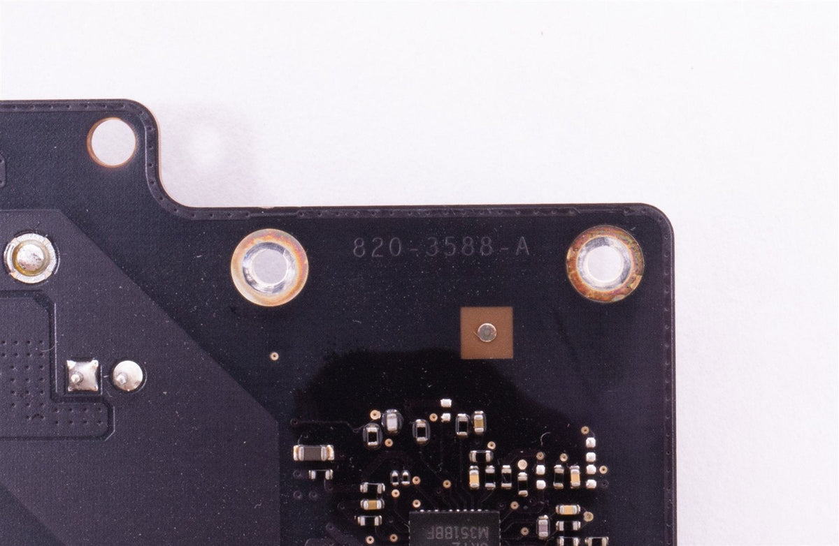 iMac 21.5" A1418 Late 2013 Logic Board 2.7 GHz i5-4570R Iris Pro GPU 820-3588