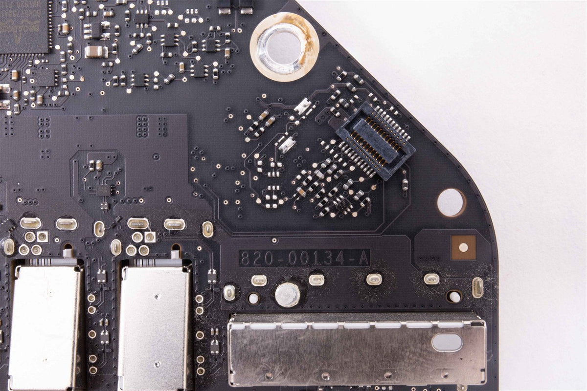 iMac 27" A1419 Late 2015 Logic Board W/ 4GB AMD Radeon R9 M395 GPU *NO CPU*