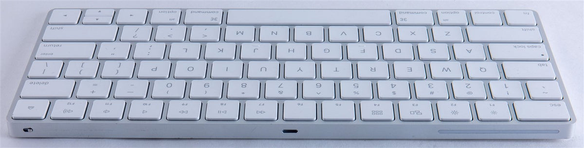 APPLE Wireless Magic Keyboard 2 || A1644 EMC 2815 || MLA22LL/A