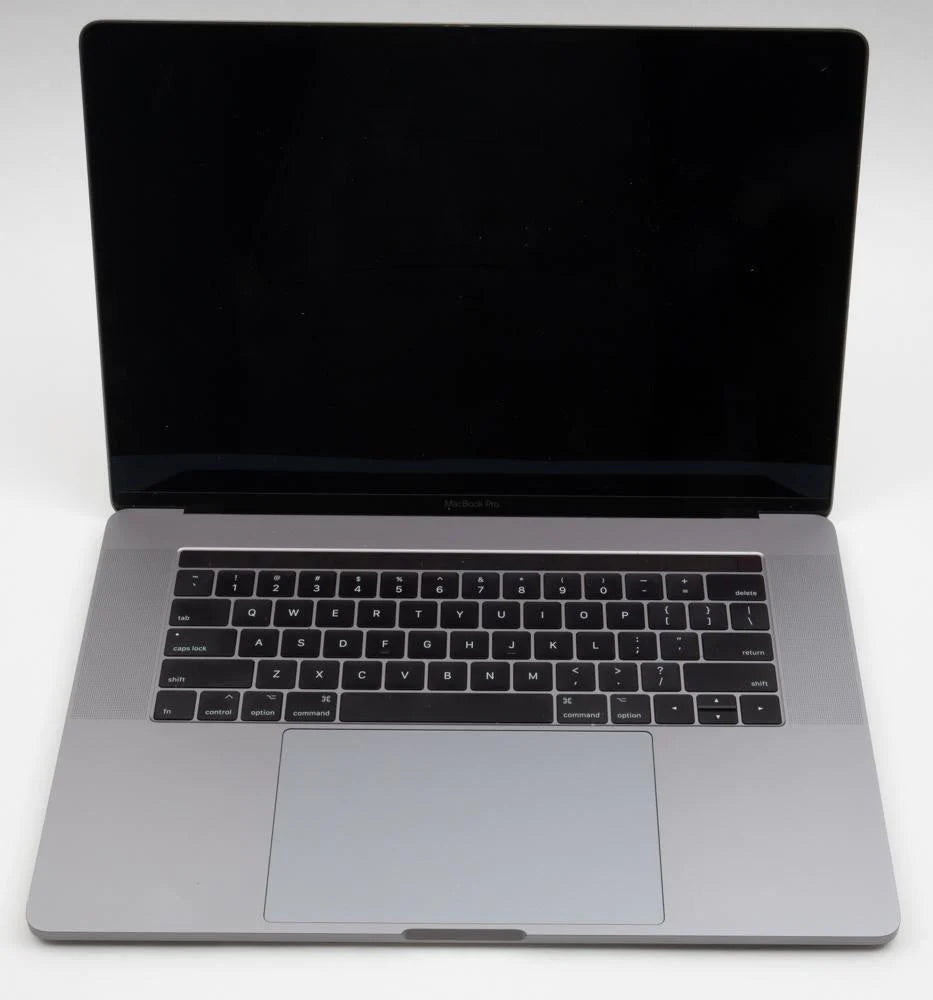 15&quot; MacBook Pro Retina Mid 2017 2.8GHz I7 Quad Core 1 TB HD 16GB RAM A1707-3162