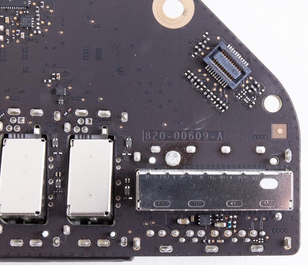 Retina 5K iMac 27" A1419 Mid 2017 Logic Board W/4GB AMD Radeon Pro 575 *NO CPU*