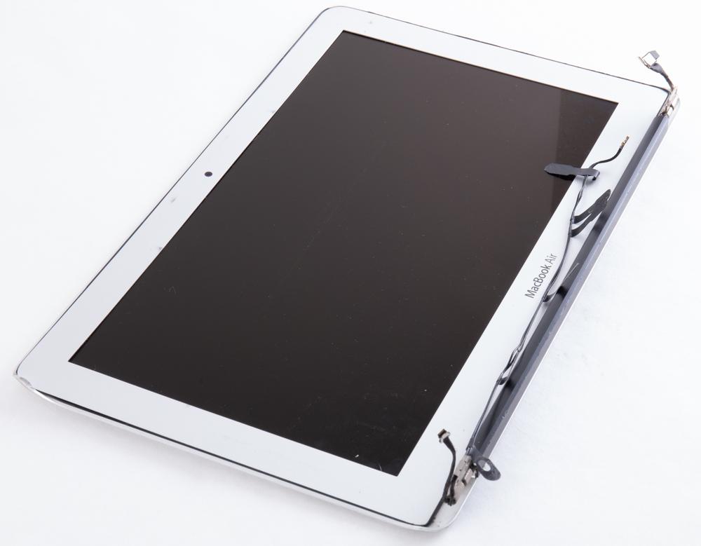 11" MacBook Air Mid 2011 A1370 Complete Screen Module LCD Panel - Bent Corners