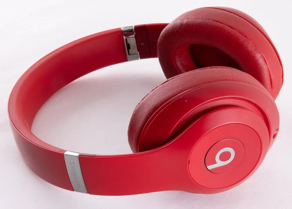 *Read* Beats Studio3 Wireless Noise Cancelling Headphones - Red -