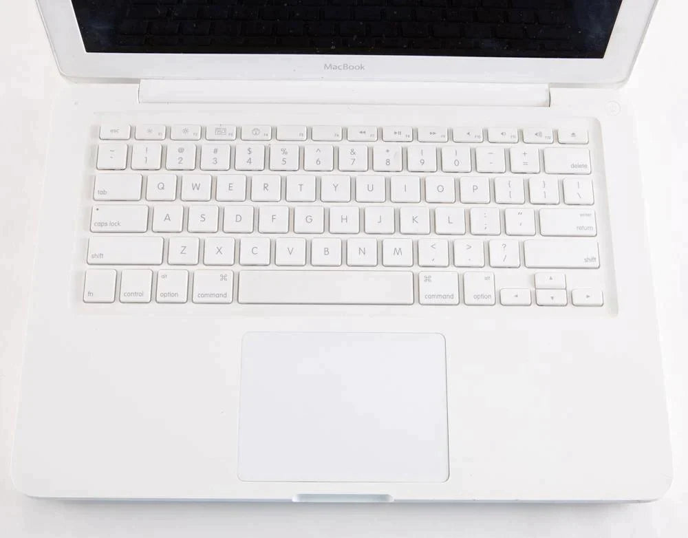 13" MacBook Unibody (White) 2.26GHz 250GB HD 2GB RAM MC207LL/A A1342 2009