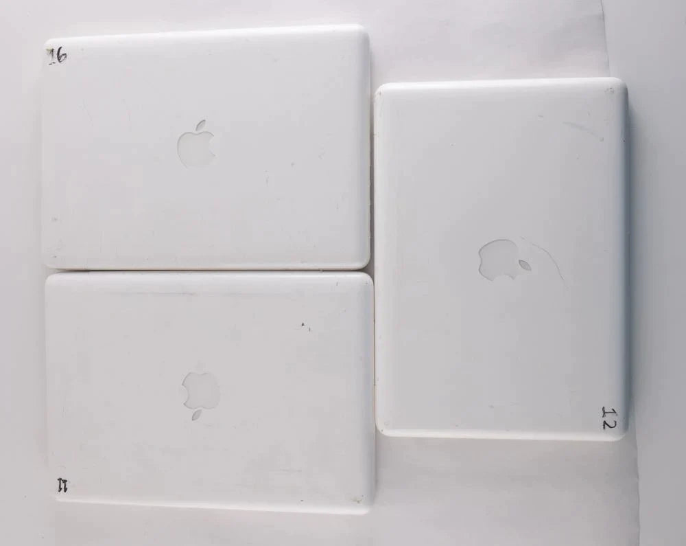 13" MacBook Unibody (White) 2.26GHz 250GB HD 2GB RAM MC207LL/A A1342 2009
