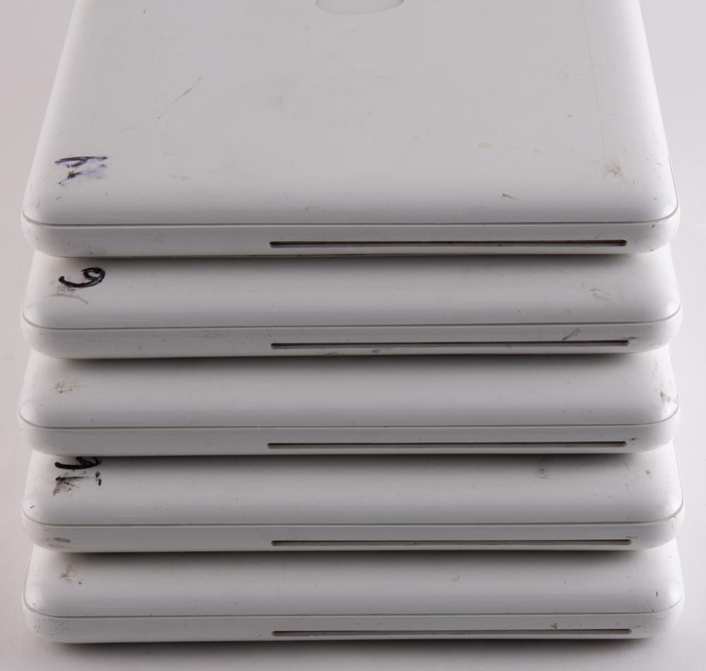13" MacBook Unibody (White) 2.26GHz 250GB HD 2GB RAM MC207LL/A A1342 2009