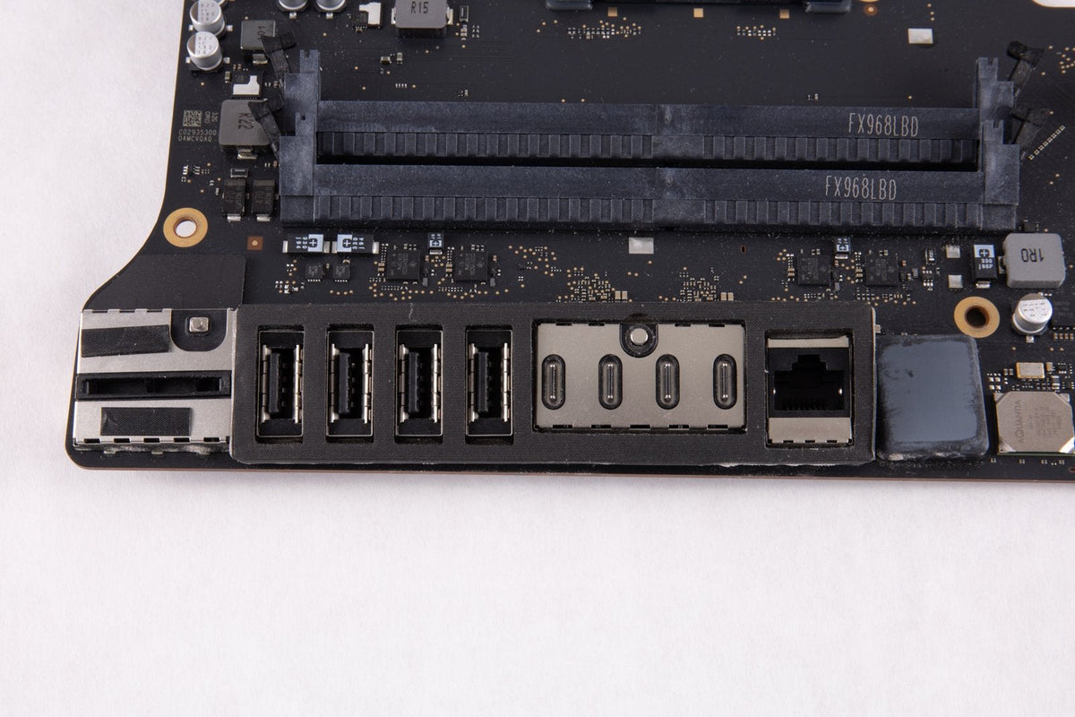 Retina 5K iMac Pro 27" A1862 2017 Logic Board W/ AMD Radeon Pro Vega 56 *NO CPU*