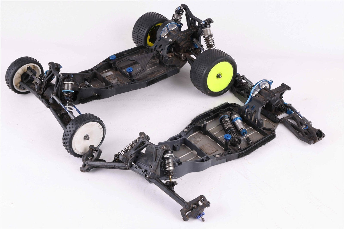 2x Team Associated RC10B5M - One Complete One In Pieces -Plus box of parts
