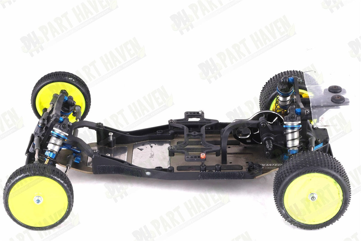 Team Associated RC10 Team Car 6034 || CC Silver Chassis || Unpainted Body + Box