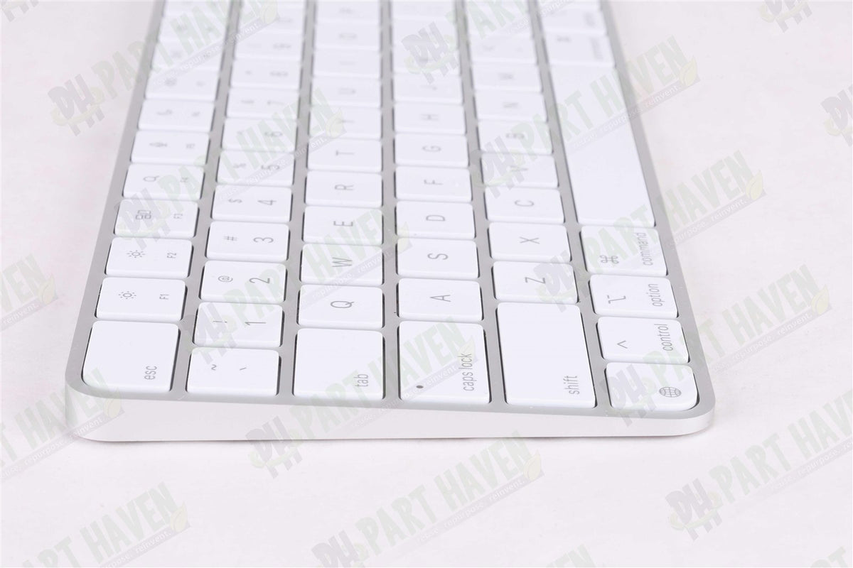 Apple USB-C Desk Set in Silver Magic Keyboard Touch ID Magic Mouse Braided Cable