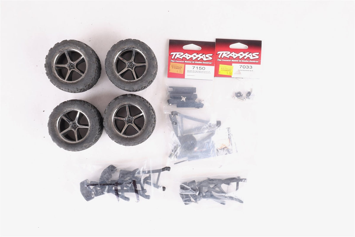 TRAXXAS 71076-8 EREVO VXL 1/16-Scale 4WD Stadium Truck 558 -No Remote or Battery