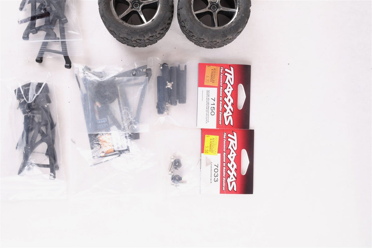 TRAXXAS 71076-8 EREVO VXL 1/16-Scale 4WD Stadium Truck 558 -No Remote or Battery