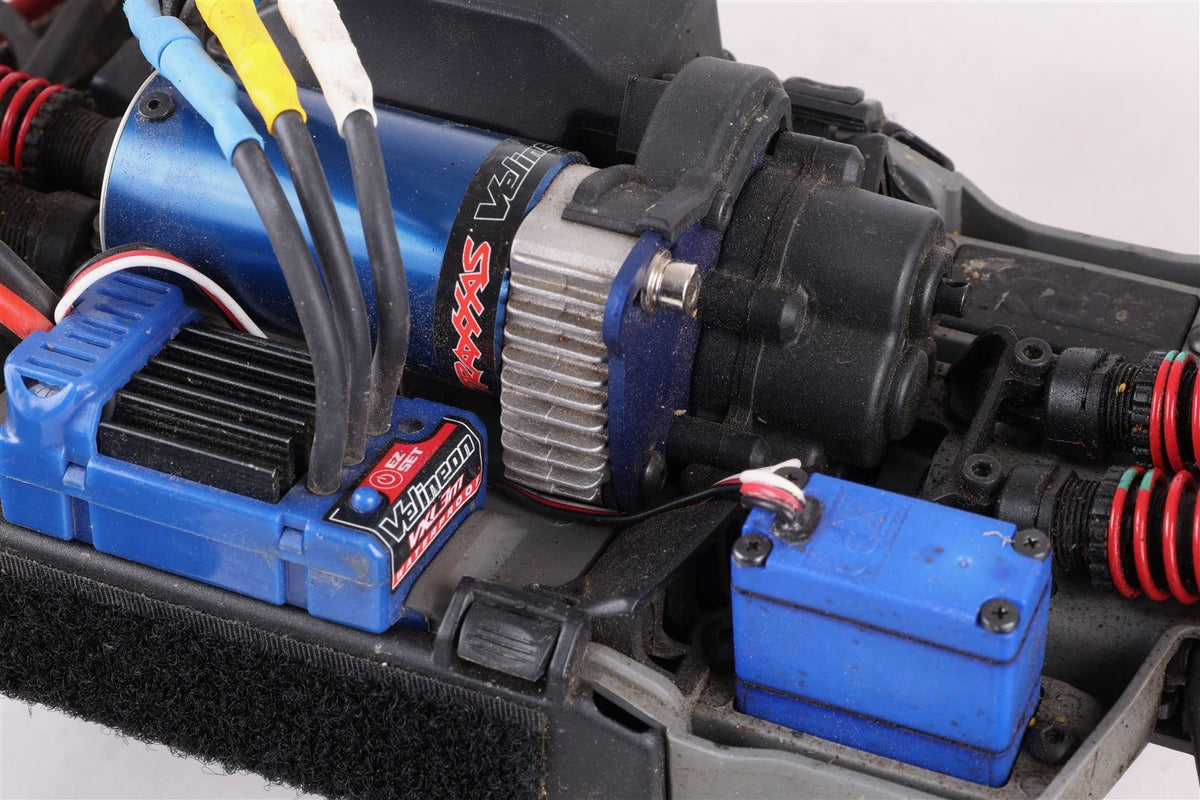 TRAXXAS 71076-8 EREVO VXL 1/16-Scale 4WD Stadium Truck 558 -No Remote or Battery