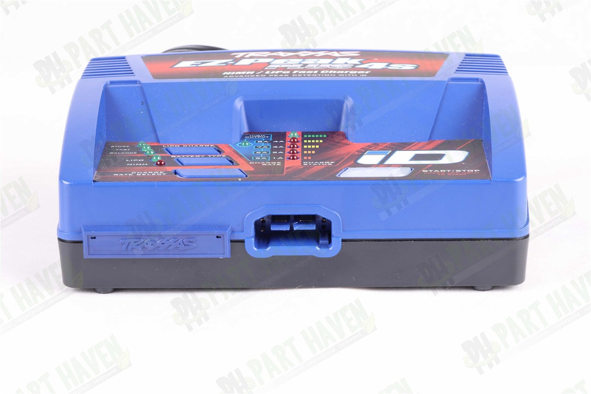 Traxxas 2981 EZ-Peak Plus 4S 8amp NiMH/Lipo Charger w/ iD Auto Battery Detection