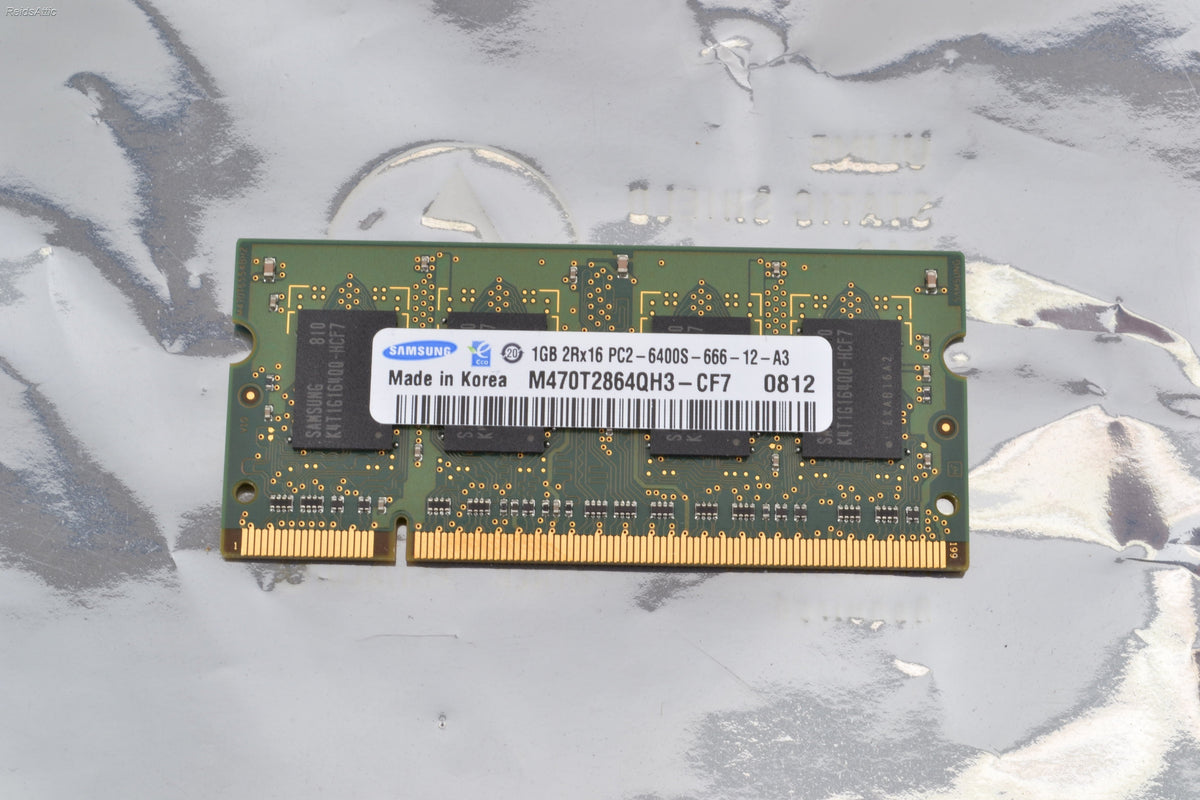 Apple/Samsung OEM 1 GB (1x1GB) DDR2 800 MHz PC2-6400 200 Pin Sodimm RAM